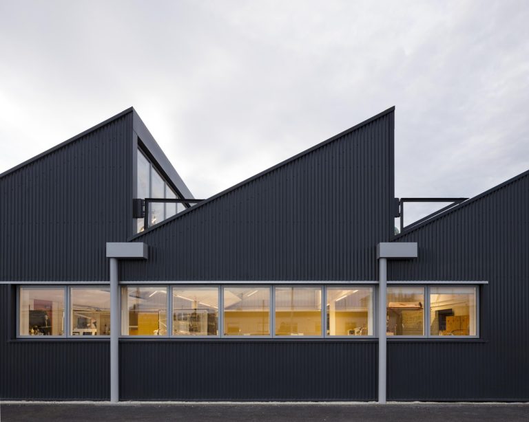 scullionarchitects-printstudio-a-mc-7893-l-c-aislingmccoy-print-evening-views-through-the-workshop